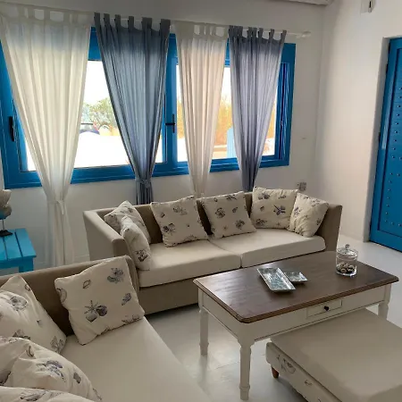 Blue Sea Villa & Apartments Makrýgialos Extérieur photo