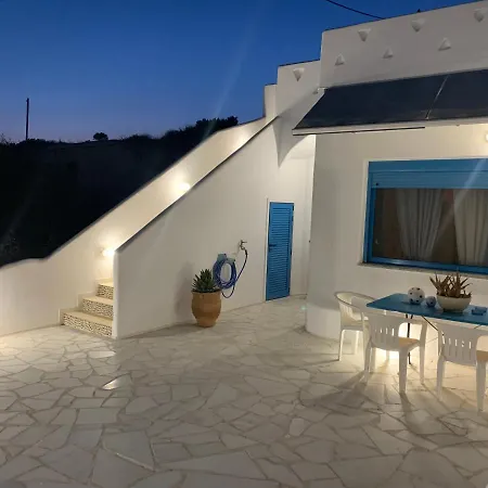 Blue Sea Villa & Apartments Makrýgialos Extérieur photo